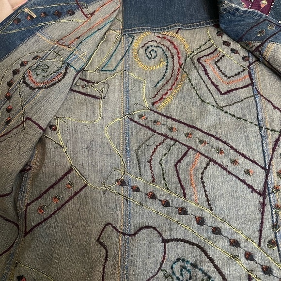 Chico's  Art to Wear Denim Embellished Beaded Button Down Denim Vest Size 8 - Picture 7 of 10